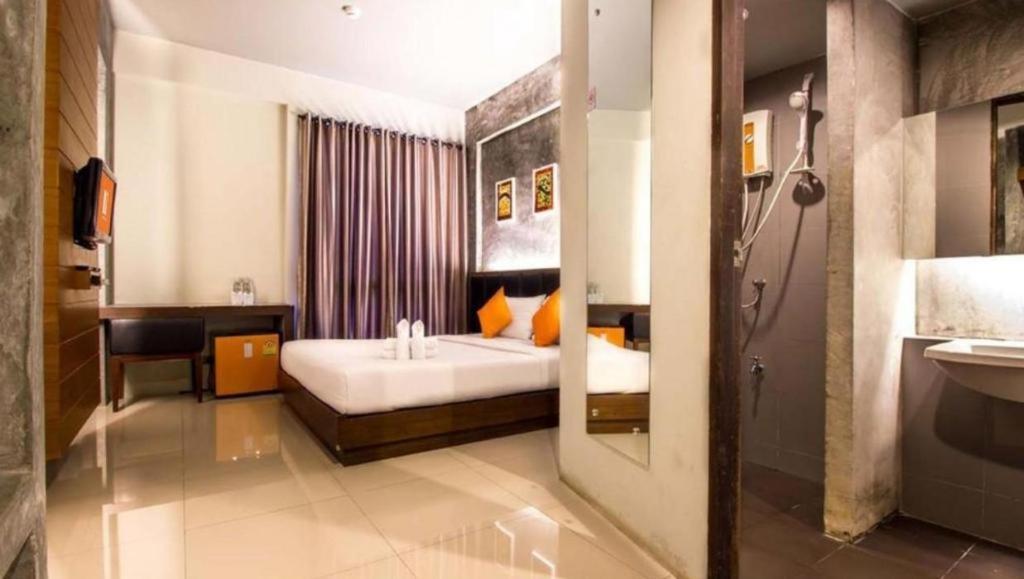 B2 Thippanate Boutique & Budget Hotel Чіангмай Екстер'єр фото