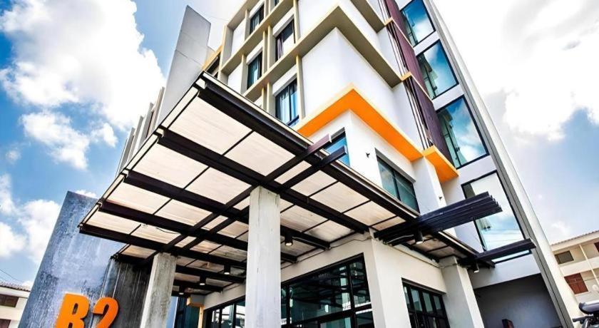 B2 Thippanate Boutique & Budget Hotel Чіангмай Екстер'єр фото